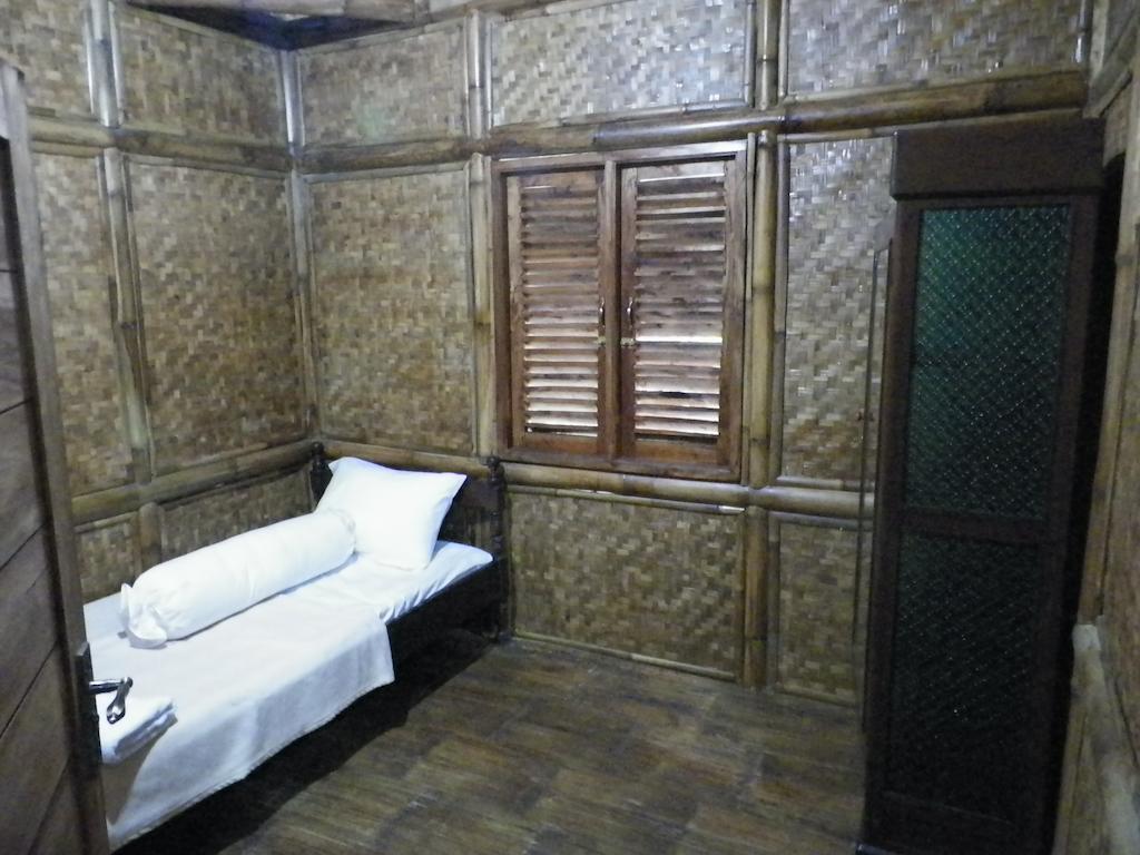 Villa Kampung Karuhun Sutan Raja Bandung Room photo