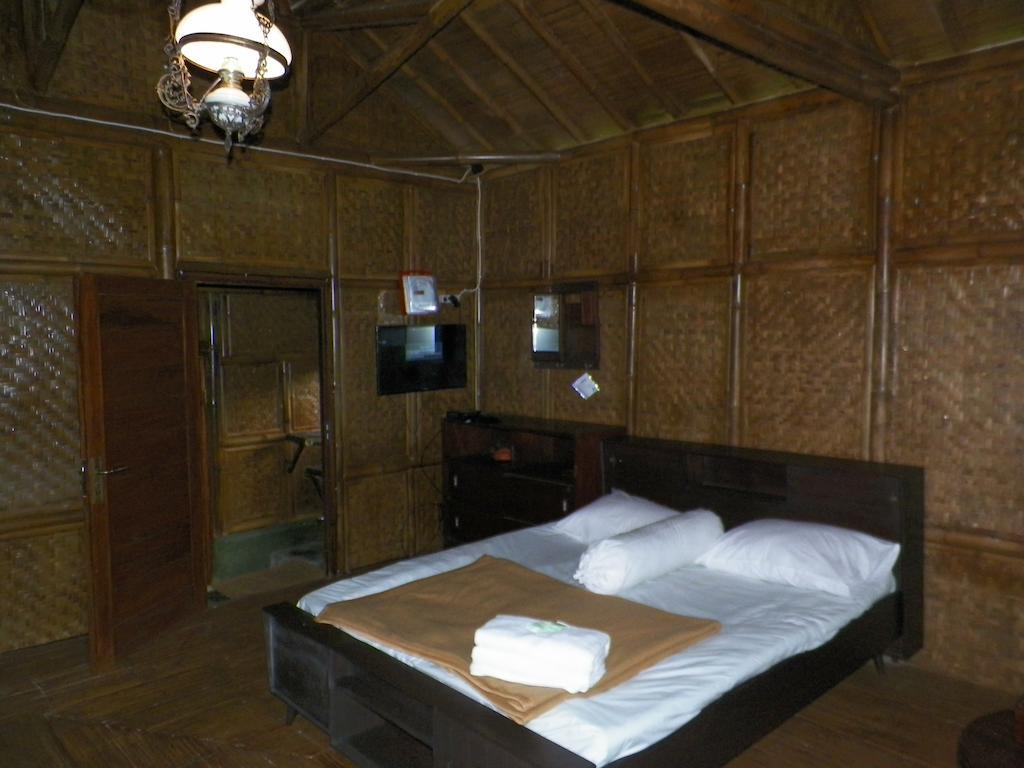 Villa Kampung Karuhun Sutan Raja Bandung Room photo